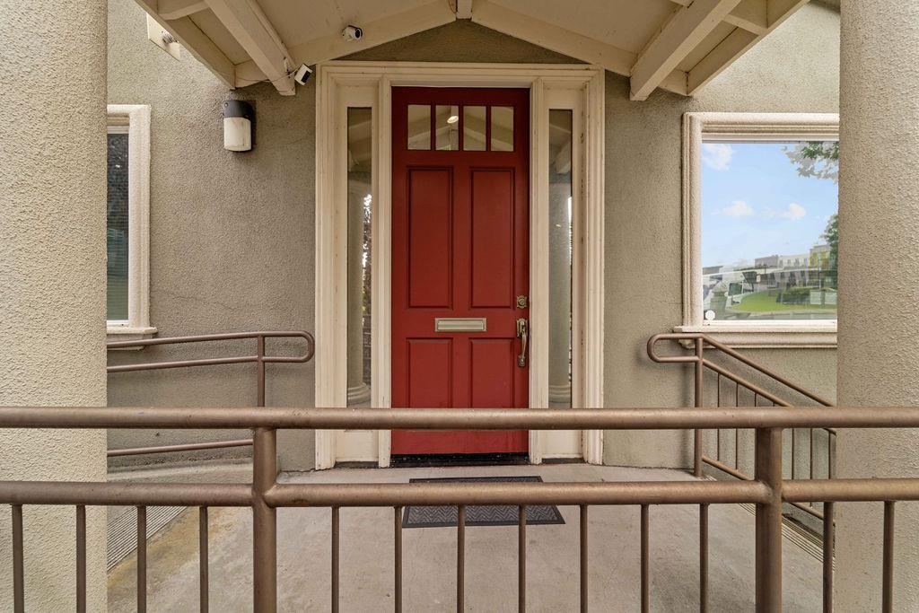 Detail Gallery Image 5 of 35 For 250 Meridian Ave, San Jose,  CA 95126 - – Beds | – Baths