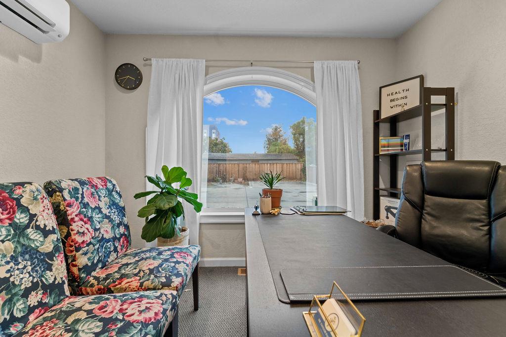 Detail Gallery Image 9 of 35 For 250 Meridian Ave, San Jose,  CA 95126 - – Beds | – Baths