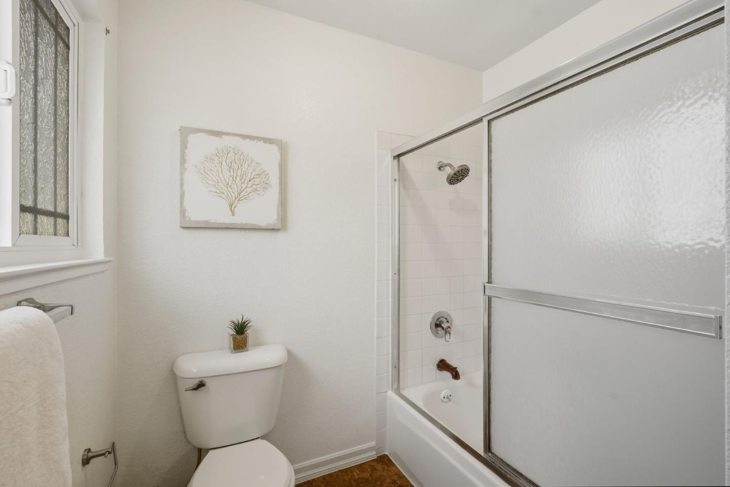 Detail Gallery Image 27 of 53 For 1860 Home Gate Dr, San Jose,  CA 95148 - 3 Beds | 2/1 Baths