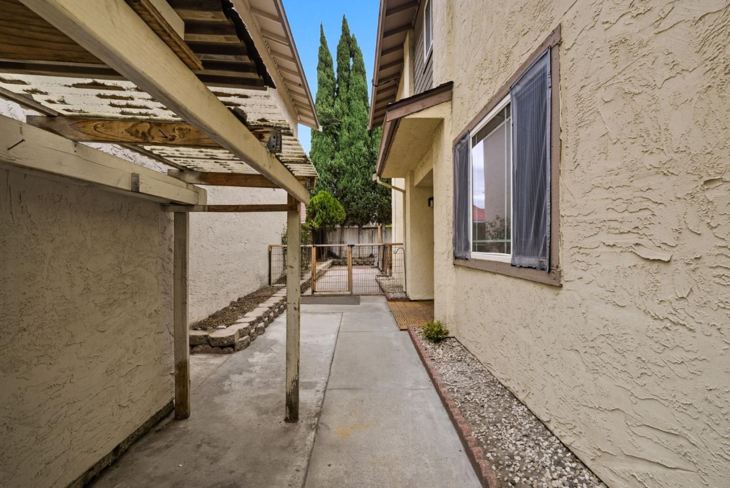 Detail Gallery Image 28 of 53 For 1860 Home Gate Dr, San Jose,  CA 95148 - 3 Beds | 2/1 Baths