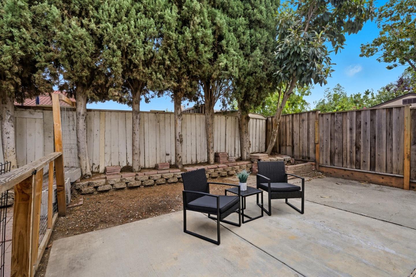 Detail Gallery Image 32 of 53 For 1860 Home Gate Dr, San Jose,  CA 95148 - 3 Beds | 2/1 Baths