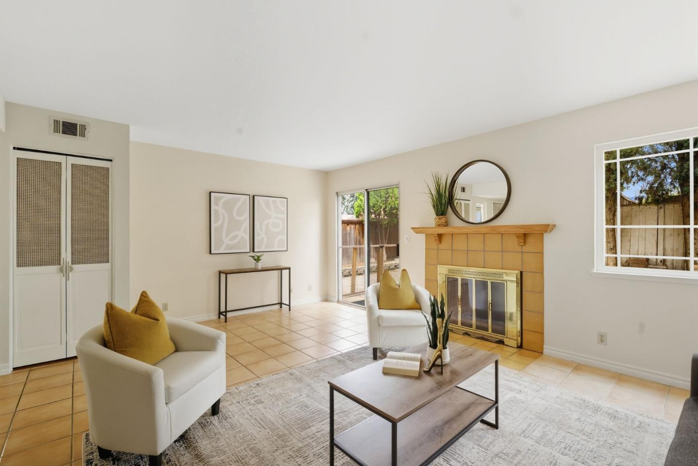 Detail Gallery Image 4 of 53 For 1860 Home Gate Dr, San Jose,  CA 95148 - 3 Beds | 2/1 Baths