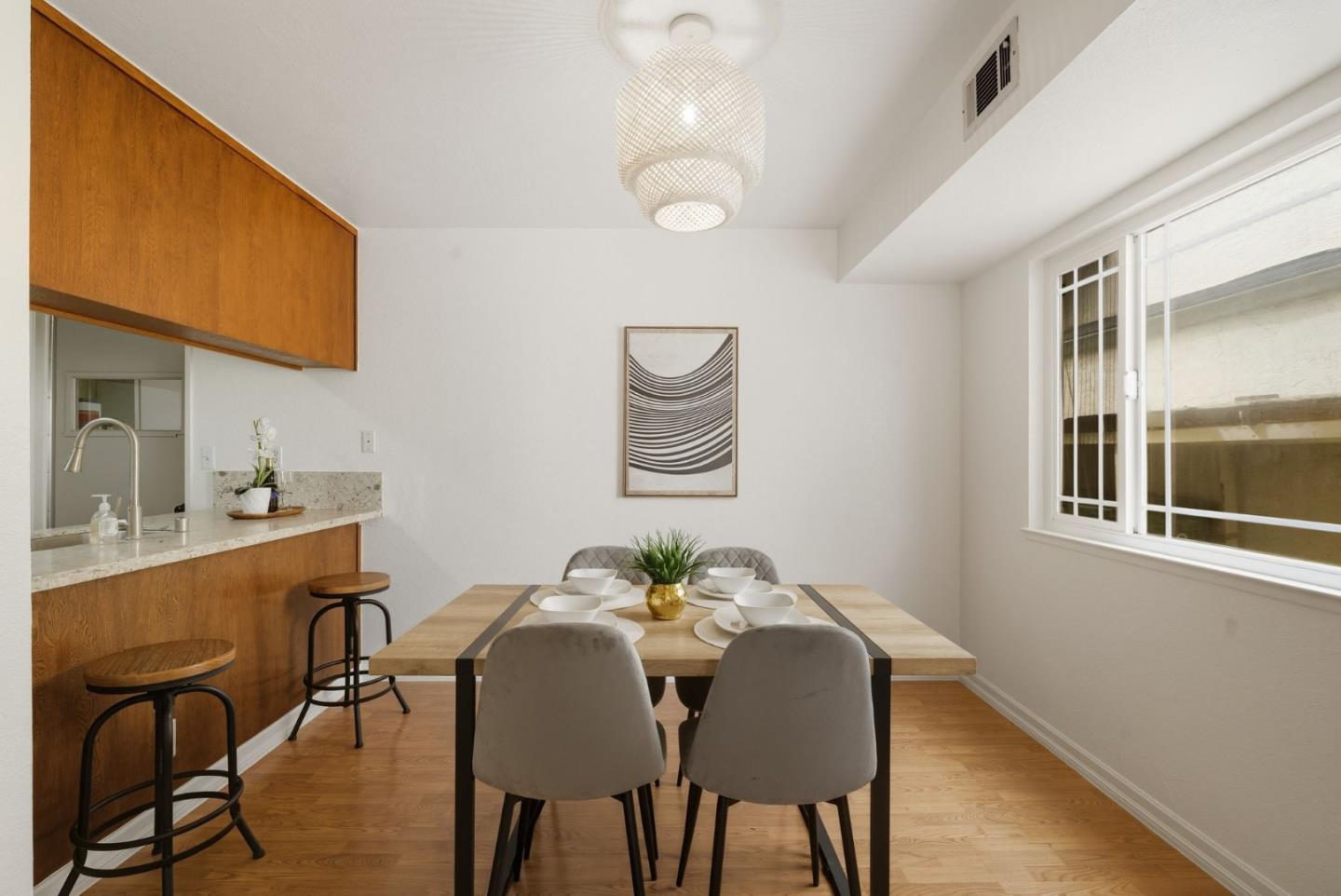 Detail Gallery Image 5 of 53 For 1860 Home Gate Dr, San Jose,  CA 95148 - 3 Beds | 2/1 Baths