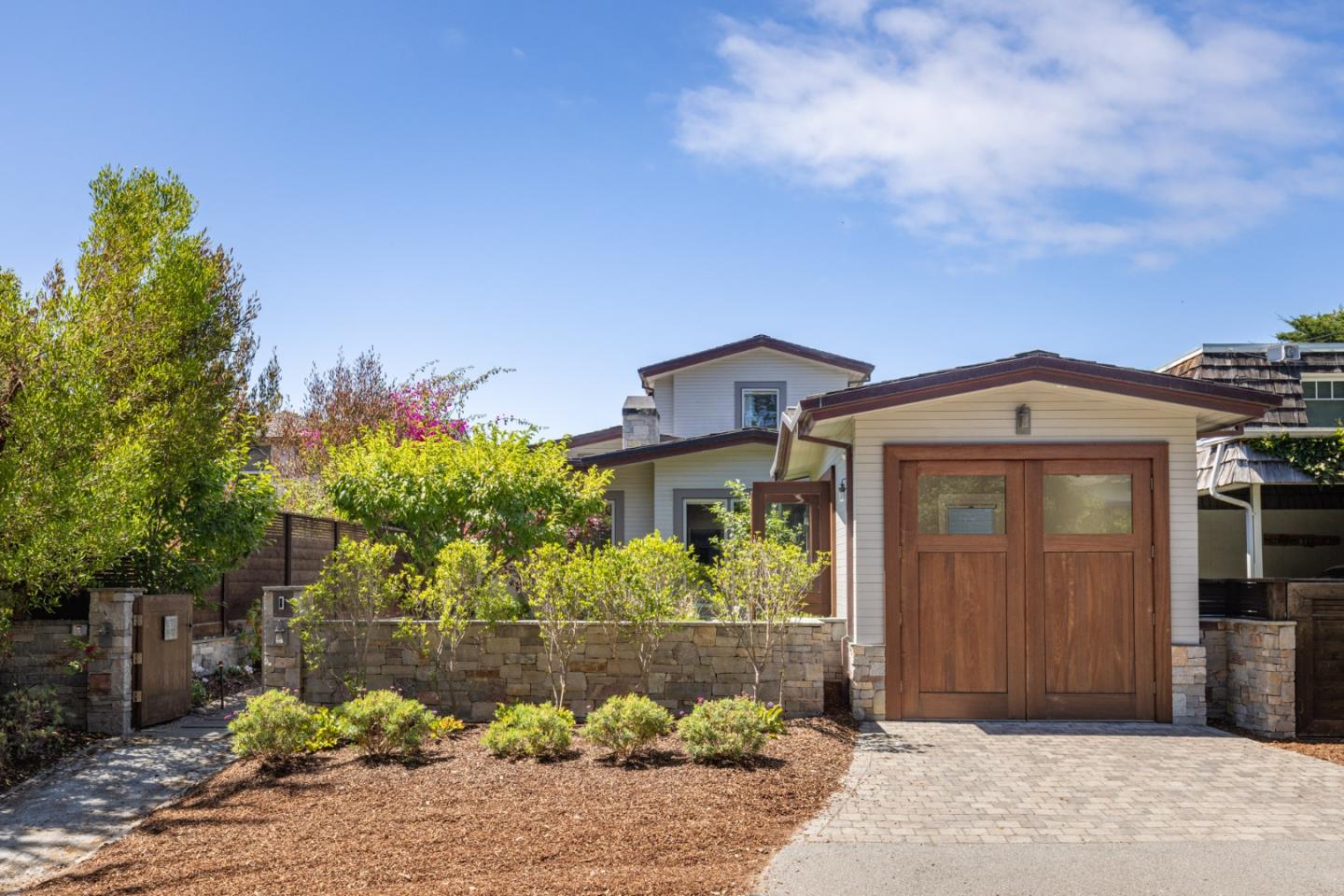 Detail Gallery Image 1 of 32 For 0 San Antonio 2 Nw of 7th, Carmel,  CA 93921 - 3 Beds | 3 Baths