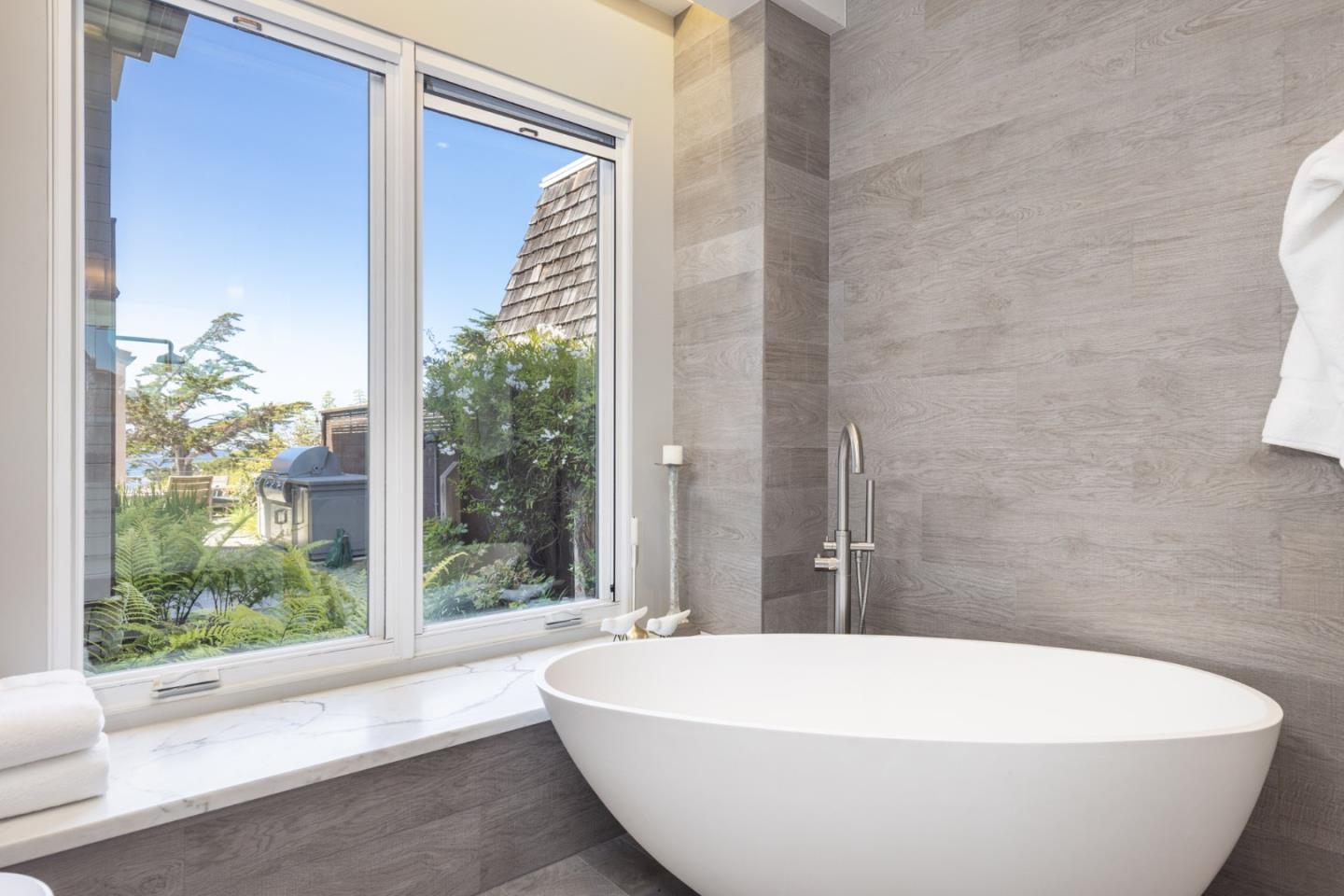 Detail Gallery Image 24 of 32 For 0 San Antonio 2 Nw of 7th, Carmel,  CA 93921 - 3 Beds | 3 Baths