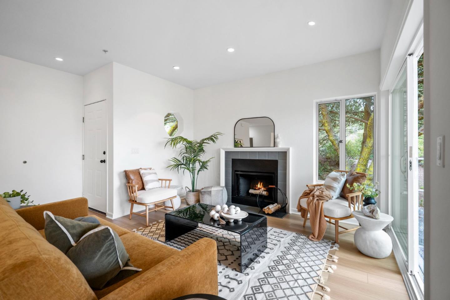 Detail Gallery Image 10 of 75 For 491 Pointe Pacific Dr #2,  Daly City,  CA 94014 - 3 Beds | 2/1 Baths