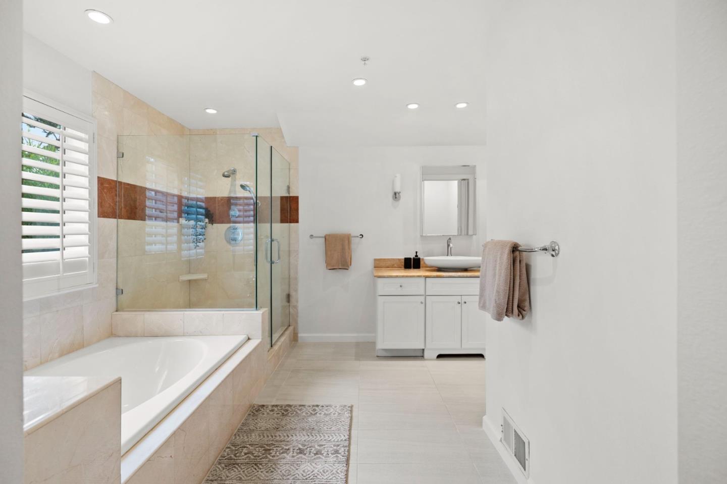 Detail Gallery Image 48 of 75 For 491 Pointe Pacific Dr #2,  Daly City,  CA 94014 - 3 Beds | 2/1 Baths