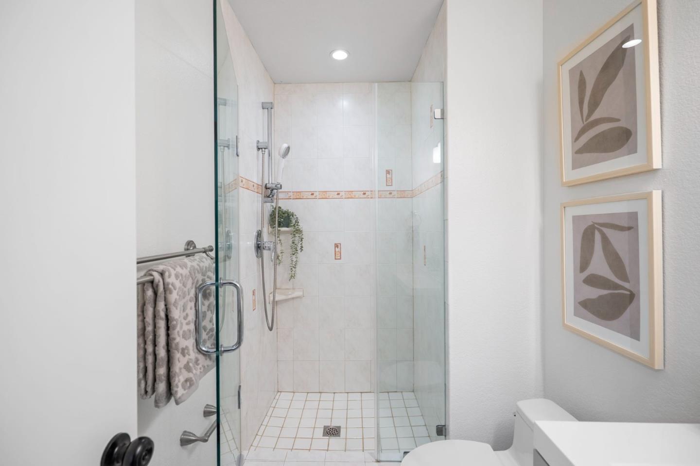 Detail Gallery Image 58 of 75 For 491 Pointe Pacific Dr #2,  Daly City,  CA 94014 - 3 Beds | 2/1 Baths
