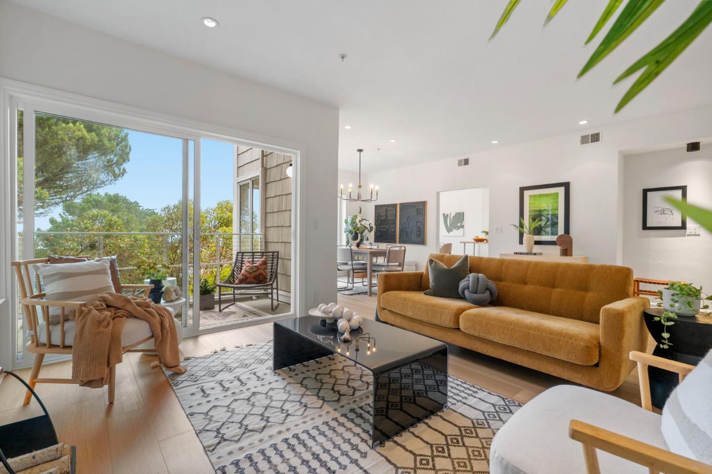Detail Gallery Image 7 of 75 For 491 Pointe Pacific Dr #2,  Daly City,  CA 94014 - 3 Beds | 2/1 Baths