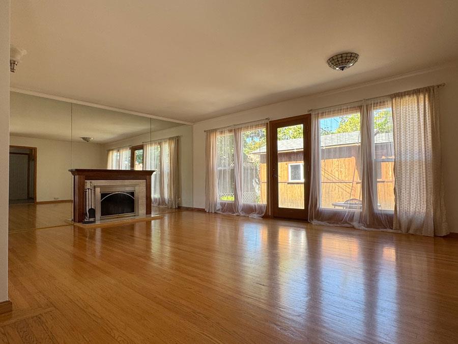 Detail Gallery Image 2 of 15 For 1201 Heatherstone Way, Sunnyvale,  CA 94087 - 3 Beds | 1 Baths