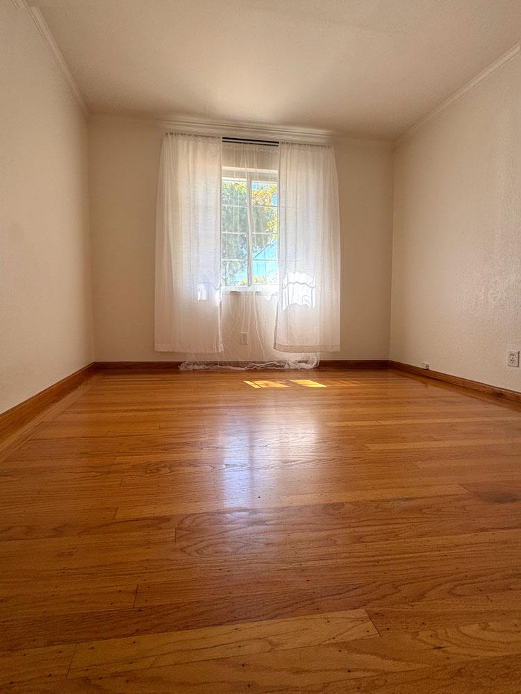 Detail Gallery Image 9 of 15 For 1201 Heatherstone Way, Sunnyvale,  CA 94087 - 3 Beds | 1 Baths