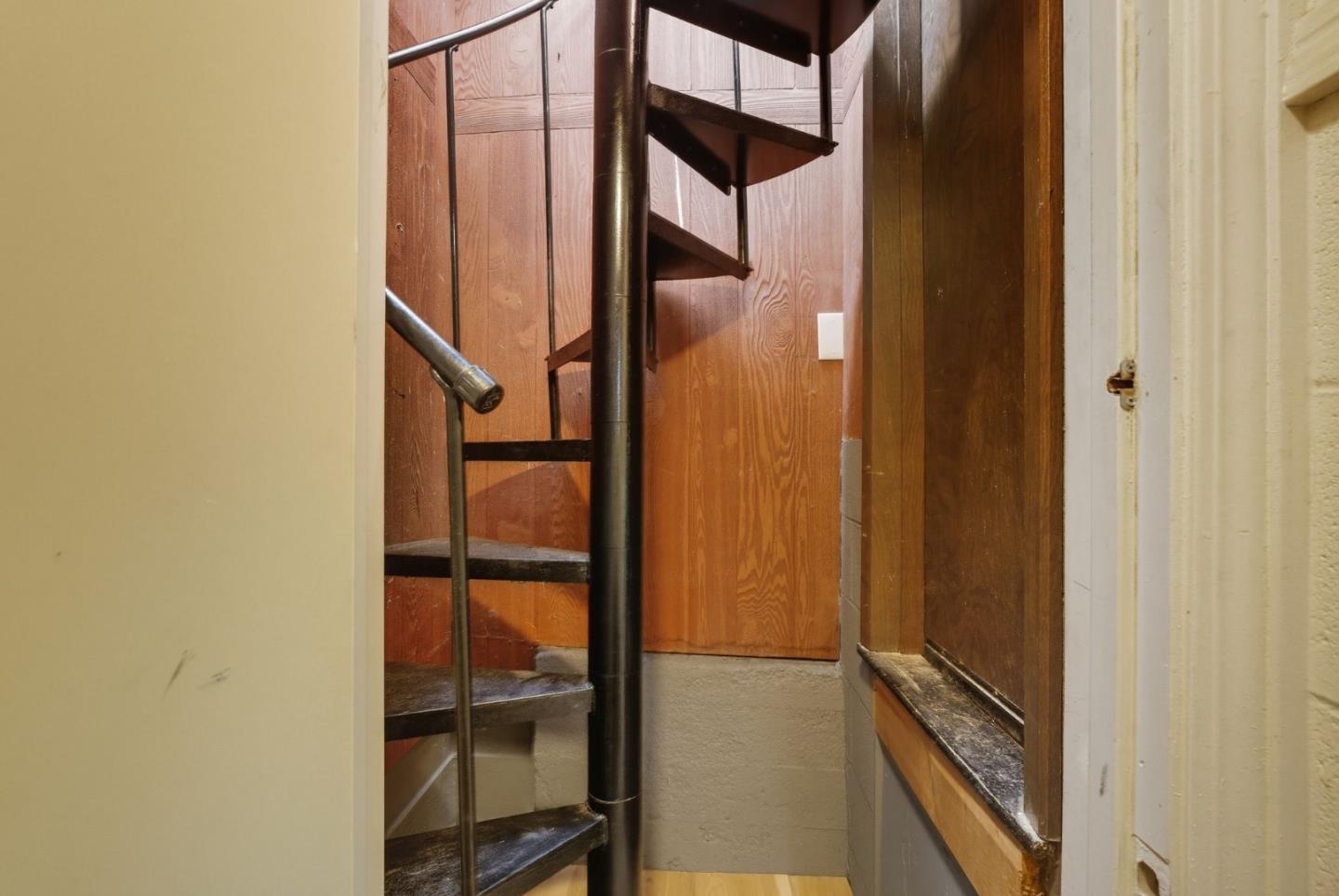 Detail Gallery Image 16 of 69 For 401 Orizaba Ave, San Francisco,  CA 94132 - 3 Beds | 1 Baths