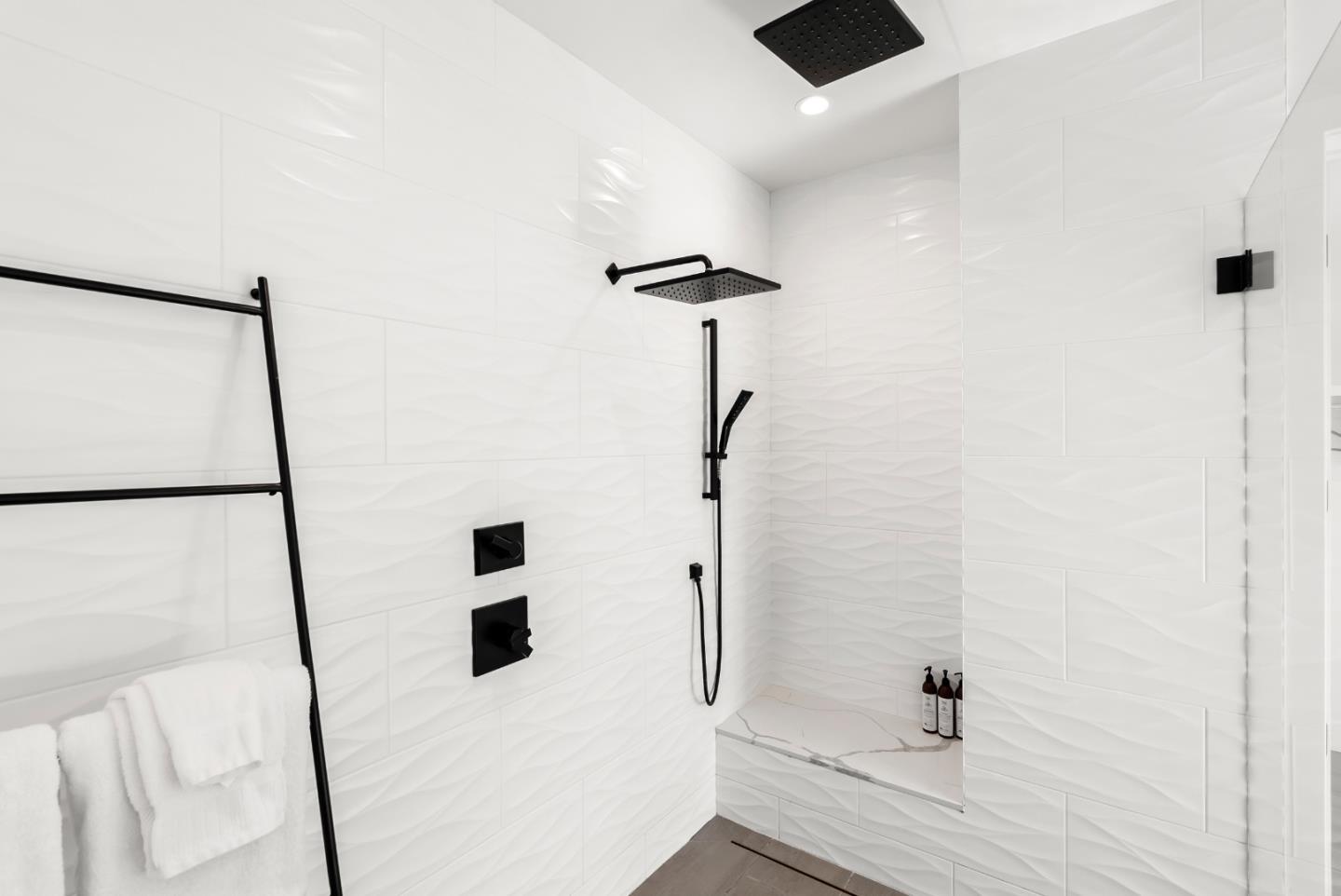 Detail Gallery Image 35 of 65 For 508 N Tremont St a,  Oceanside,  CA 92054 - 3 Beds | 3/1 Baths