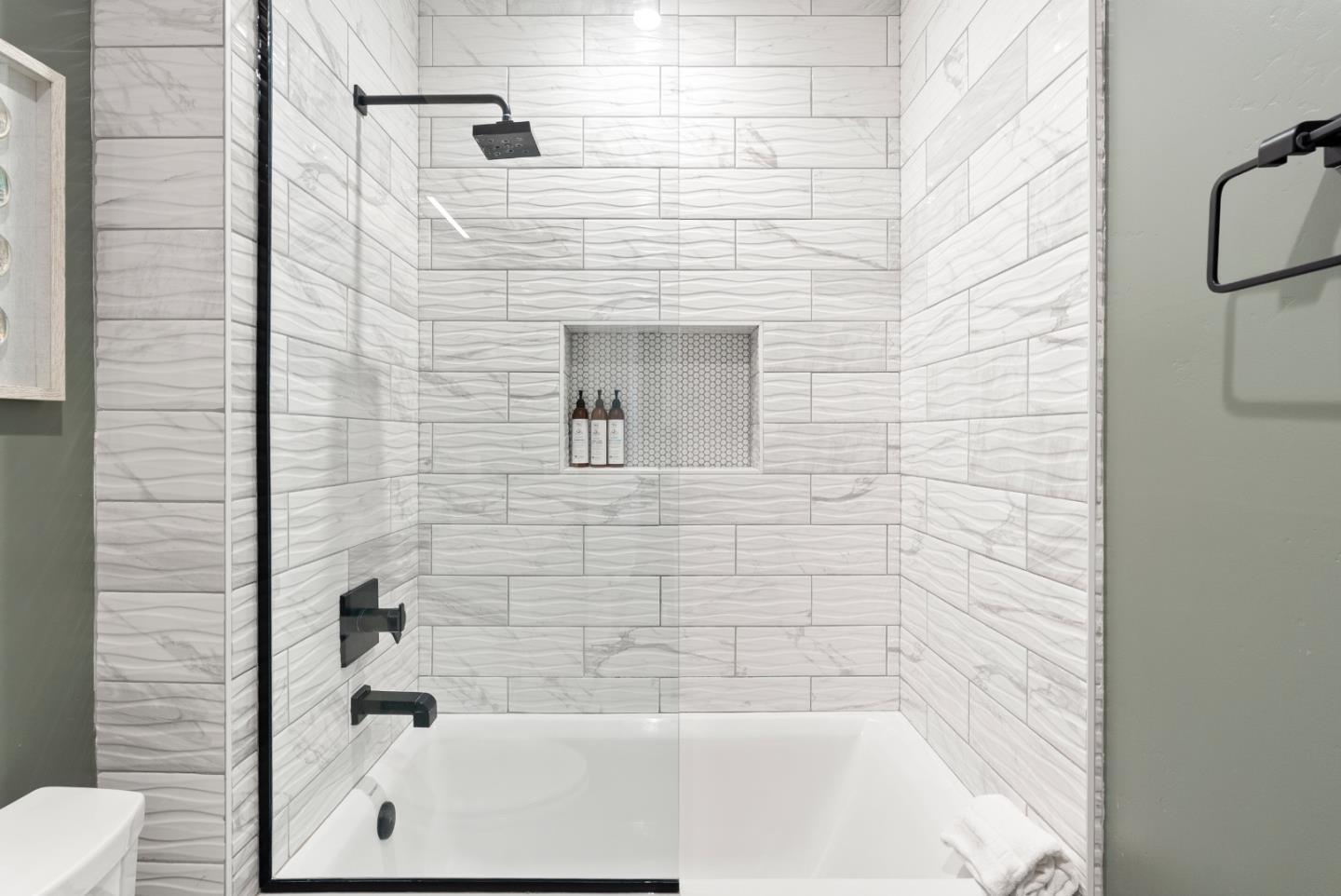 Detail Gallery Image 42 of 65 For 508 N Tremont St a,  Oceanside,  CA 92054 - 3 Beds | 3/1 Baths