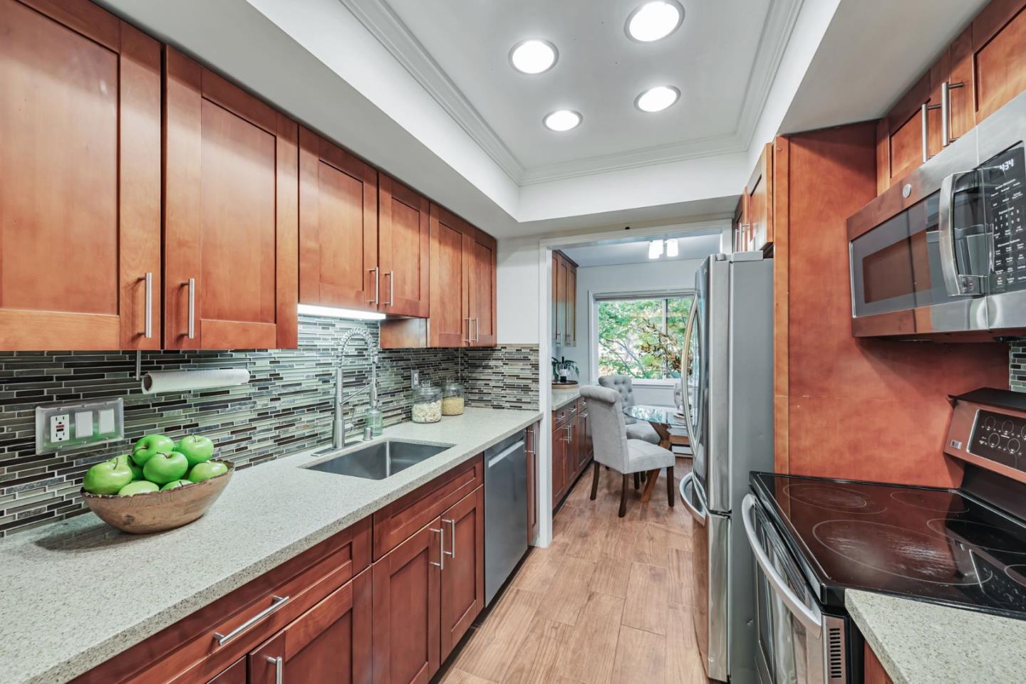 Detail Gallery Image 10 of 40 For 938 Clark Ave #47,  Mountain View,  CA 94040 - 2 Beds | 2 Baths