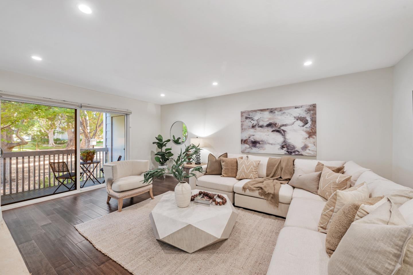 Detail Gallery Image 4 of 40 For 938 Clark Ave #47,  Mountain View,  CA 94040 - 2 Beds | 2 Baths
