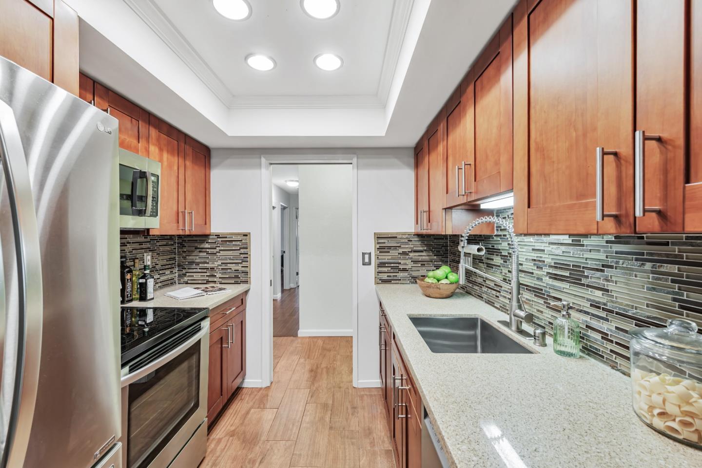 Detail Gallery Image 7 of 40 For 938 Clark Ave #47,  Mountain View,  CA 94040 - 2 Beds | 2 Baths
