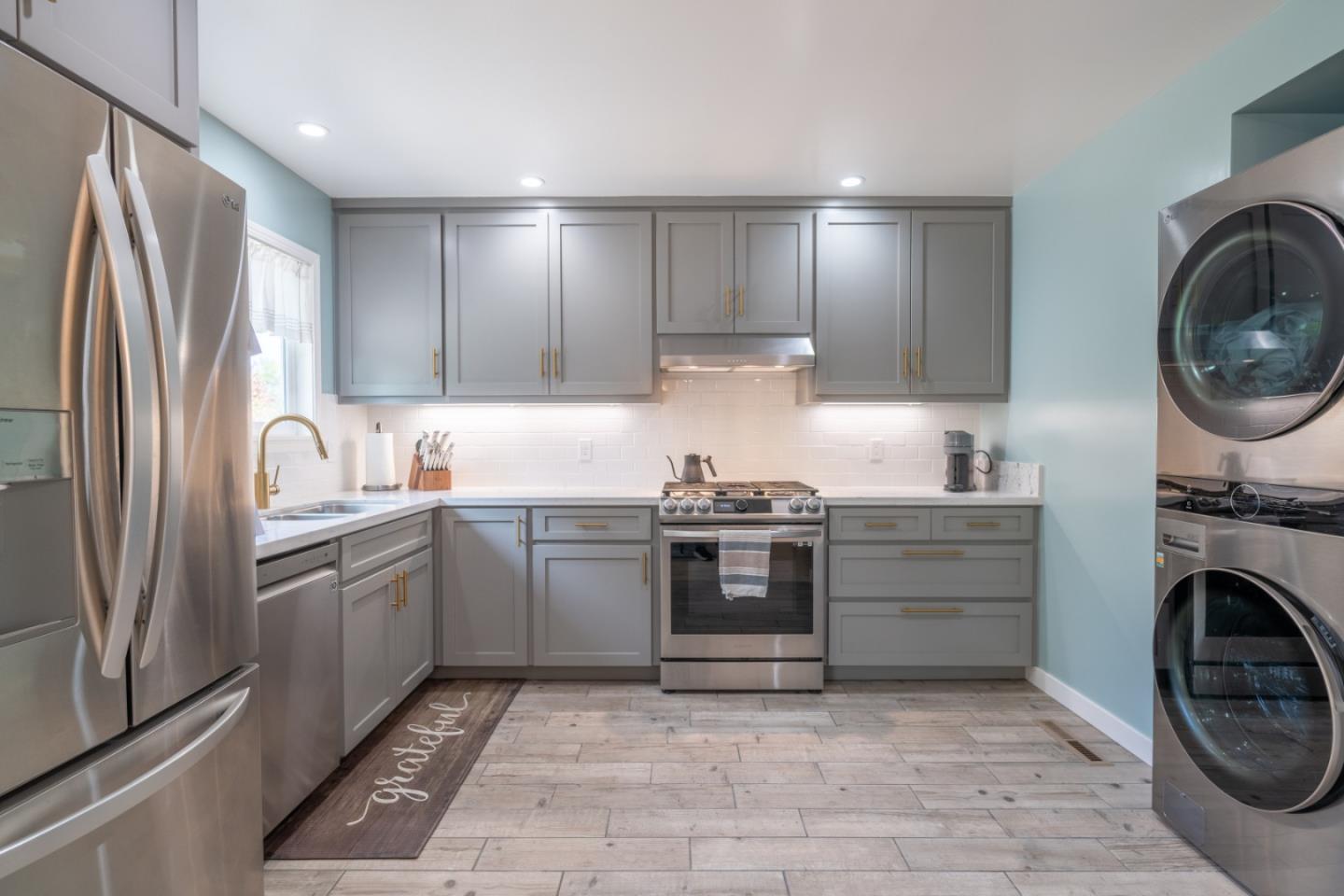 Detail Gallery Image 13 of 24 For 3610 Oliver Rd, Carmel,  CA 93923 - 3 Beds | 2 Baths