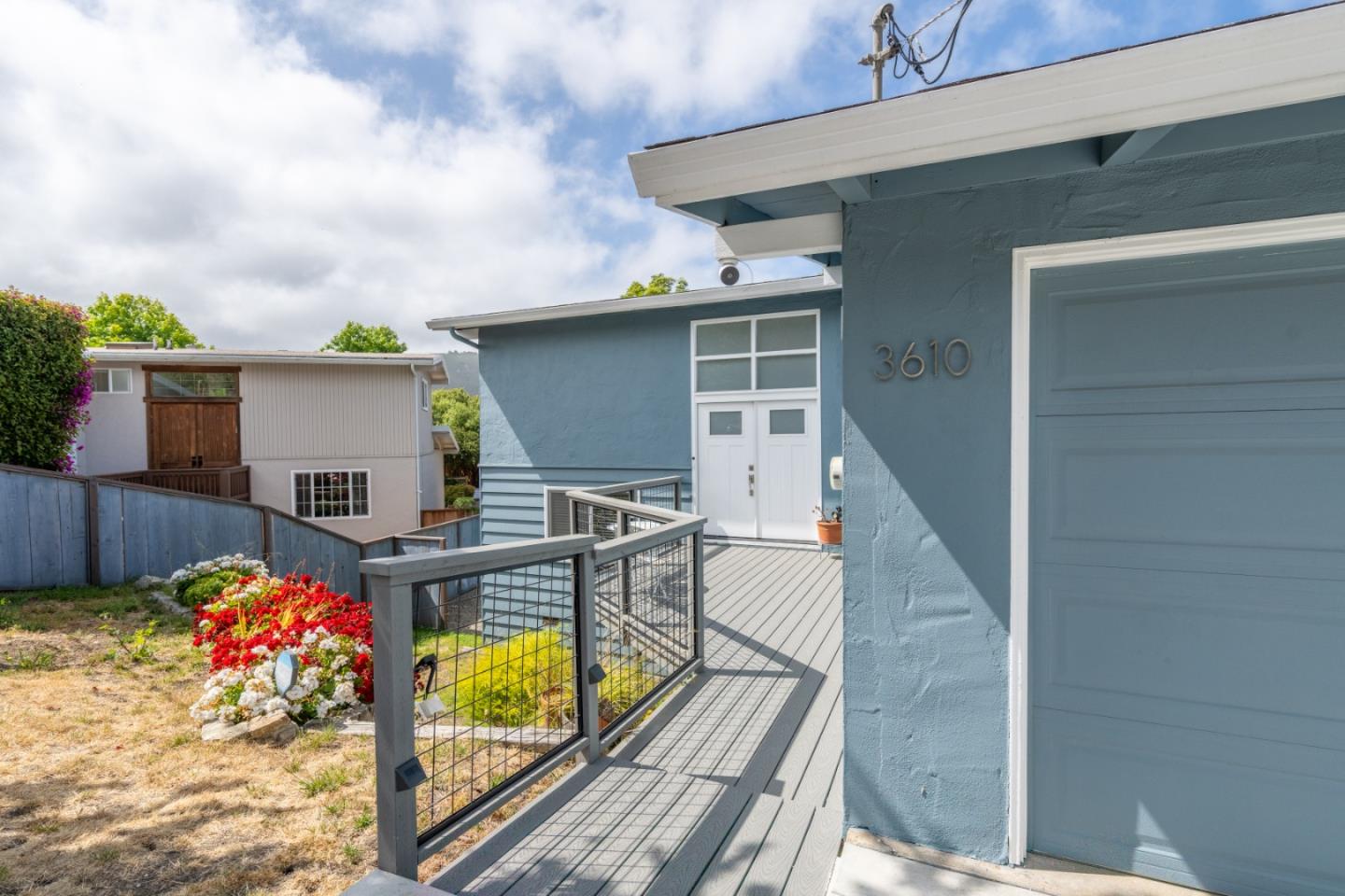 Detail Gallery Image 4 of 24 For 3610 Oliver Rd, Carmel,  CA 93923 - 3 Beds | 2 Baths