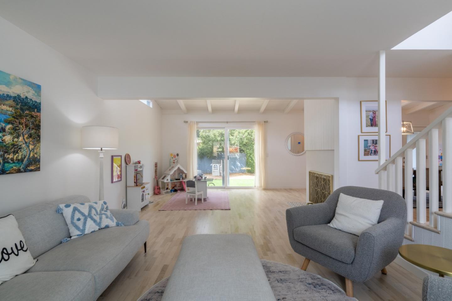 Detail Gallery Image 8 of 24 For 3610 Oliver Rd, Carmel,  CA 93923 - 3 Beds | 2 Baths