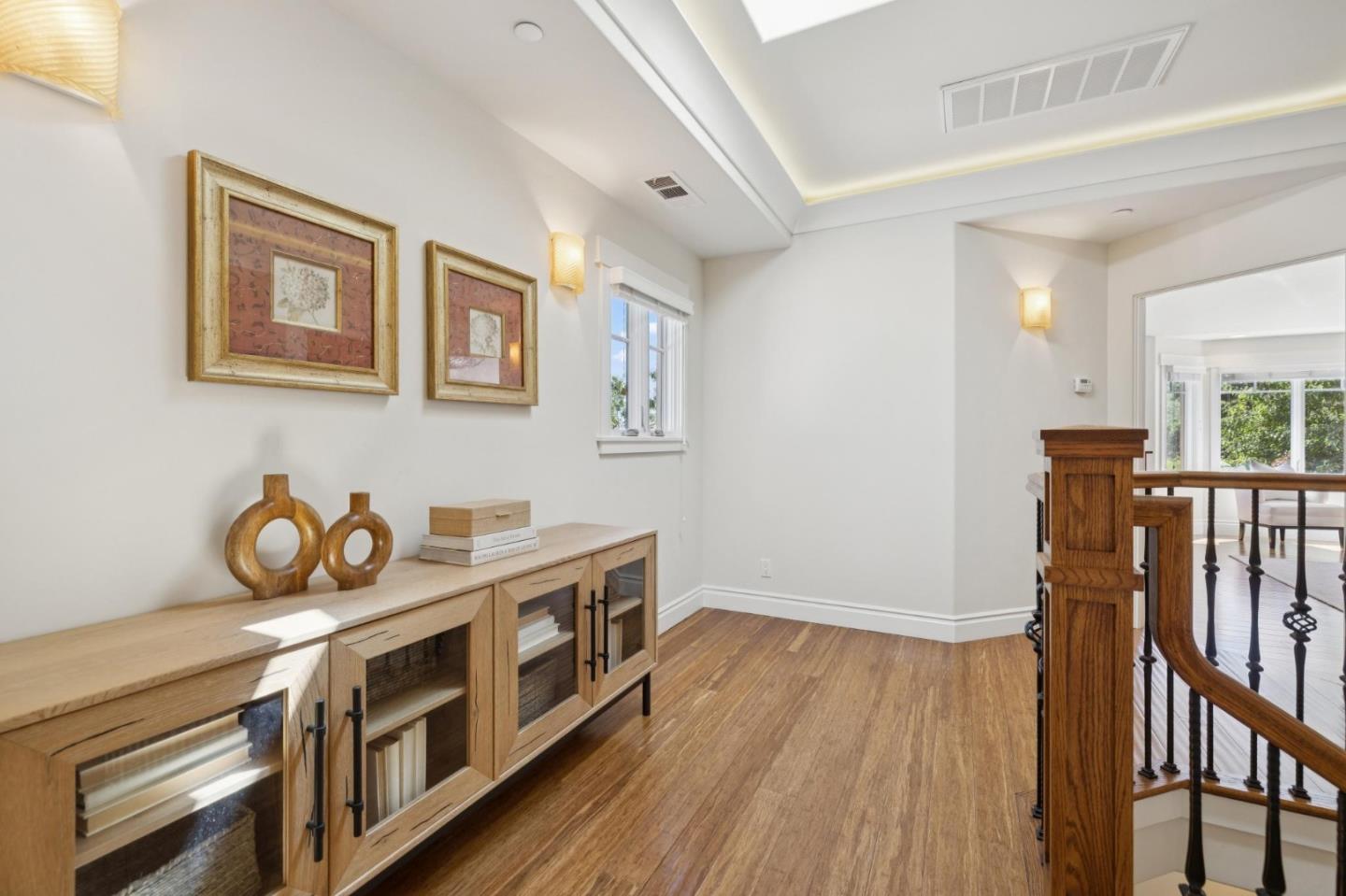 Detail Gallery Image 12 of 32 For 750 W California Way, Woodside,  CA 94062 - 3 Beds | 2/1 Baths