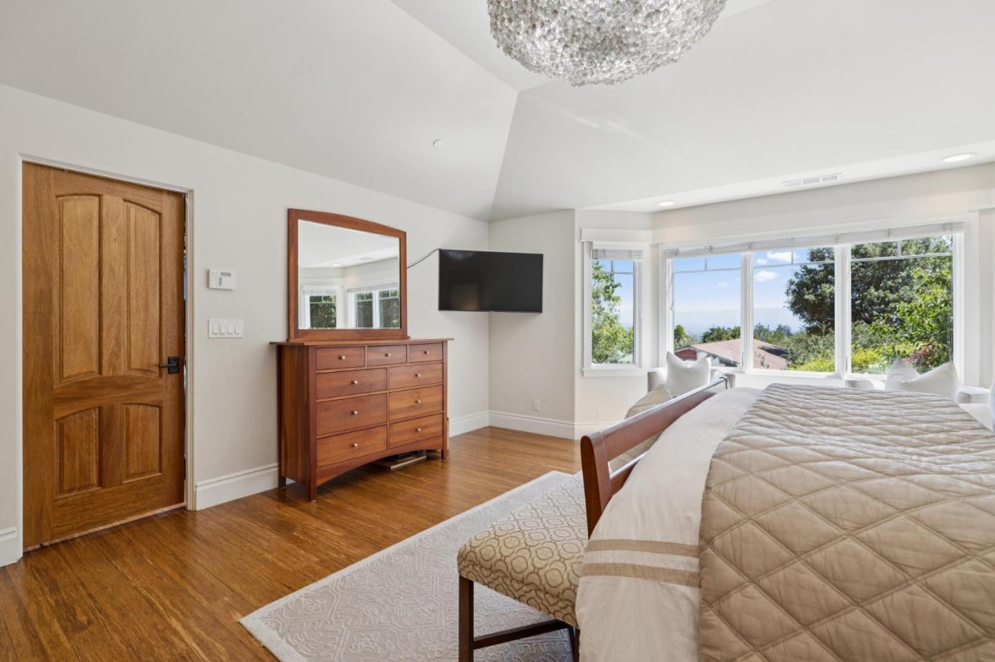 Detail Gallery Image 15 of 32 For 750 W California Way, Woodside,  CA 94062 - 3 Beds | 2/1 Baths