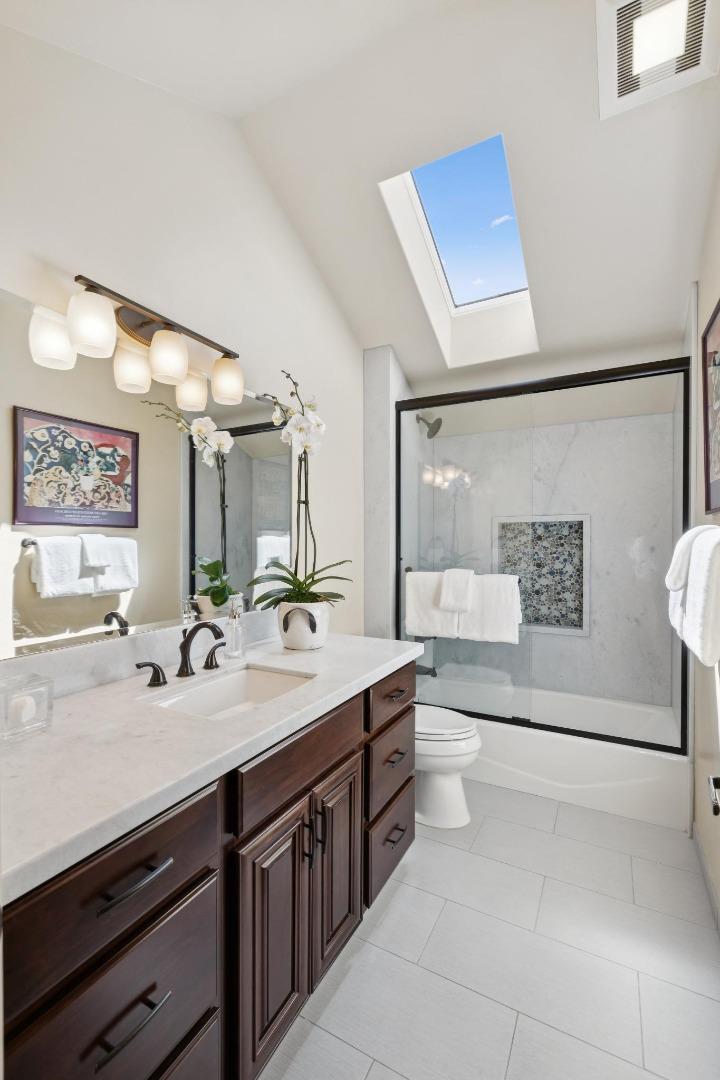Detail Gallery Image 21 of 32 For 750 W California Way, Woodside,  CA 94062 - 3 Beds | 2/1 Baths