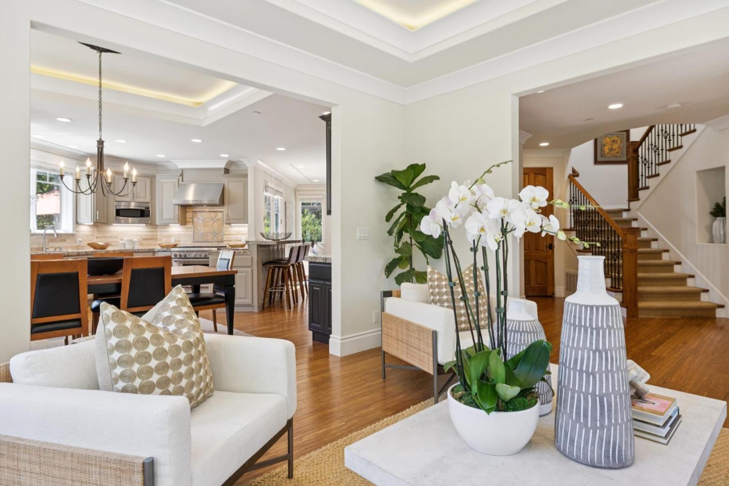 Detail Gallery Image 5 of 32 For 750 W California Way, Woodside,  CA 94062 - 3 Beds | 2/1 Baths
