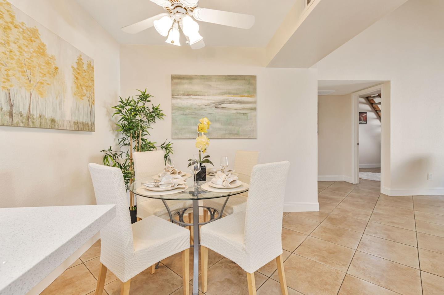 Detail Gallery Image 13 of 27 For 988 Summerplace Dr, San Jose,  CA 95122 - 2 Beds | 2 Baths