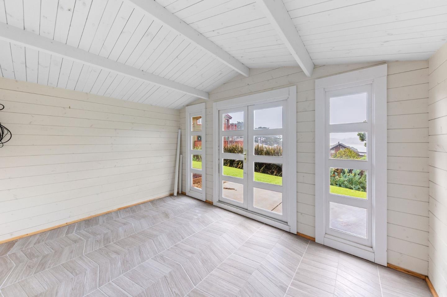 Detail Gallery Image 27 of 29 For 1439 Grand Ave, Pacifica,  CA 94044 - 4 Beds | 3 Baths
