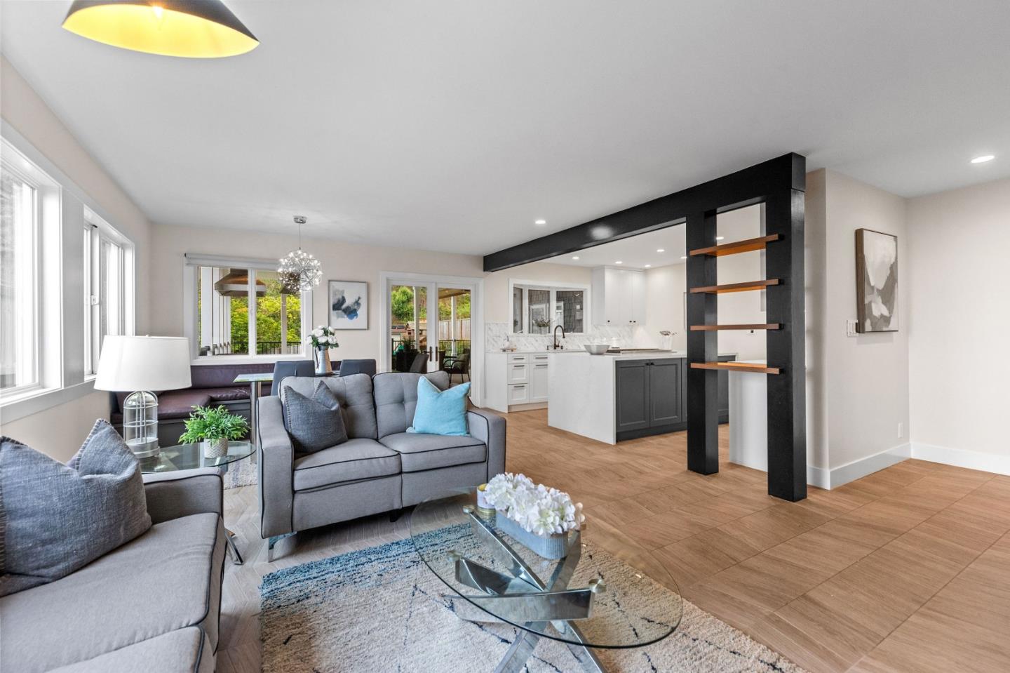 Detail Gallery Image 3 of 29 For 1439 Grand Ave, Pacifica,  CA 94044 - 4 Beds | 3 Baths