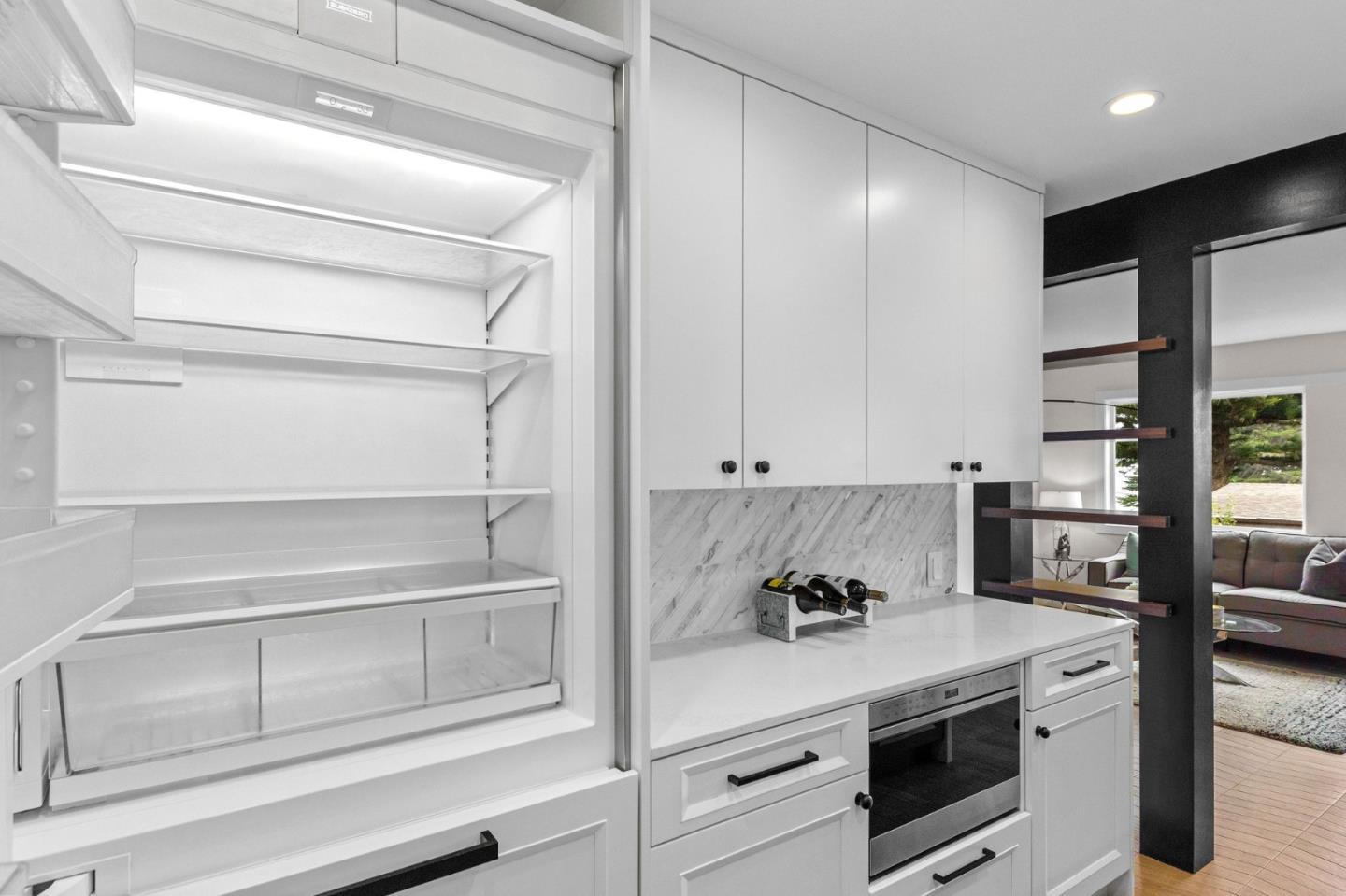 Detail Gallery Image 6 of 29 For 1439 Grand Ave, Pacifica,  CA 94044 - 4 Beds | 3 Baths