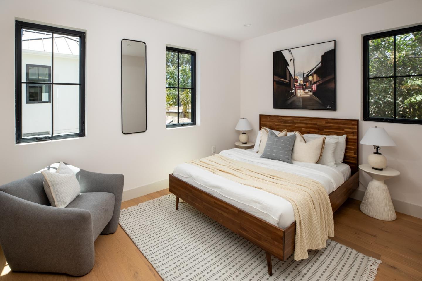 Detail Gallery Image 11 of 16 For 813 Bay Rd, Menlo Park,  CA 94025 - 4 Beds | 3 Baths
