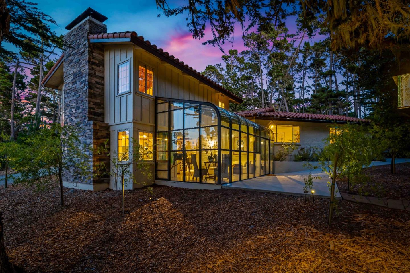 Detail Gallery Image 15 of 47 For 1268 Viscaino, Pebble Beach,  CA 93953 - 4 Beds | 3 Baths