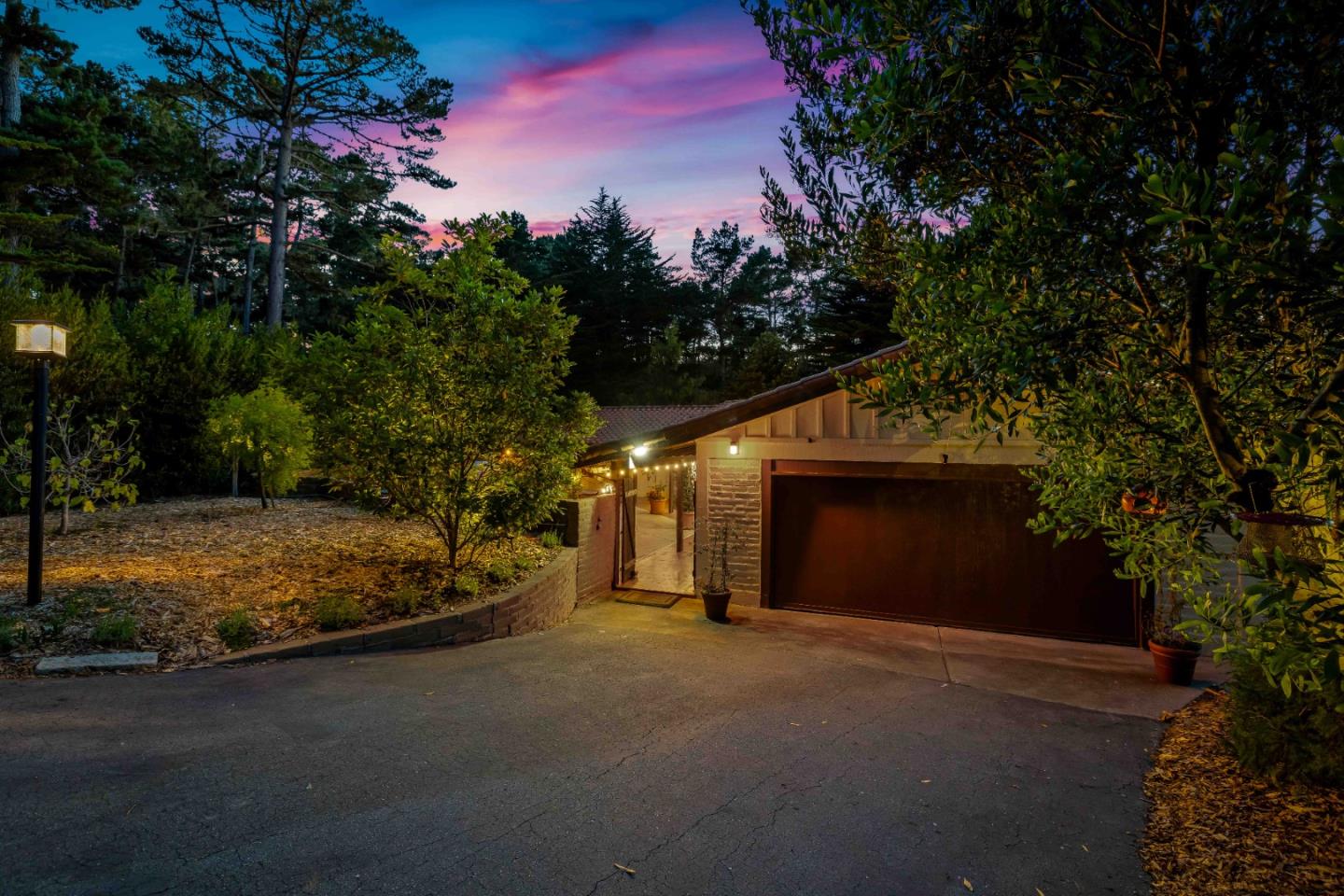 Detail Gallery Image 2 of 47 For 1268 Viscaino, Pebble Beach,  CA 93953 - 4 Beds | 3 Baths