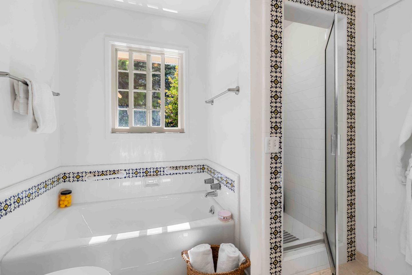 Detail Gallery Image 23 of 47 For 1268 Viscaino, Pebble Beach,  CA 93953 - 4 Beds | 3 Baths