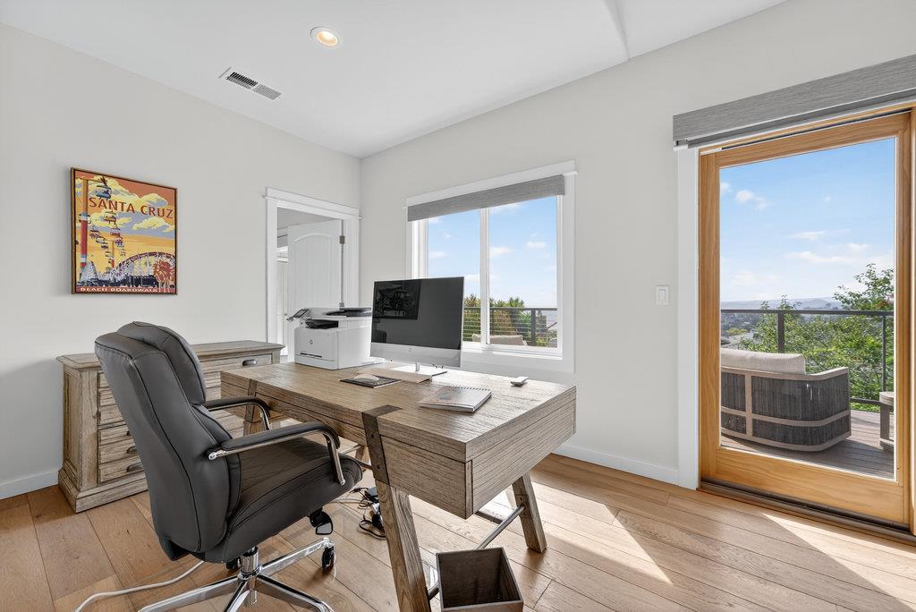 Detail Gallery Image 19 of 65 For 216 Martin Dr, Aptos,  CA 95003 - 3 Beds | 3/1 Baths