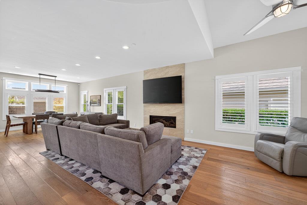 Detail Gallery Image 8 of 65 For 216 Martin Dr, Aptos,  CA 95003 - 3 Beds | 3/1 Baths
