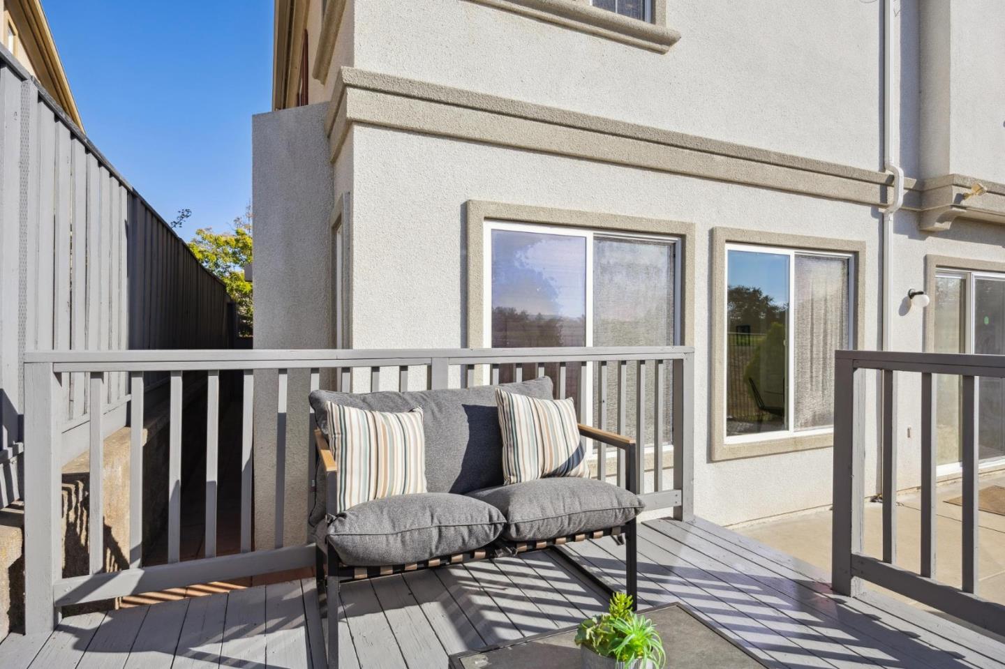 Detail Gallery Image 105 of 129 For 4986 Grayhawk Ct, Dublin,  CA 94568 - 5 Beds | 4/1 Baths