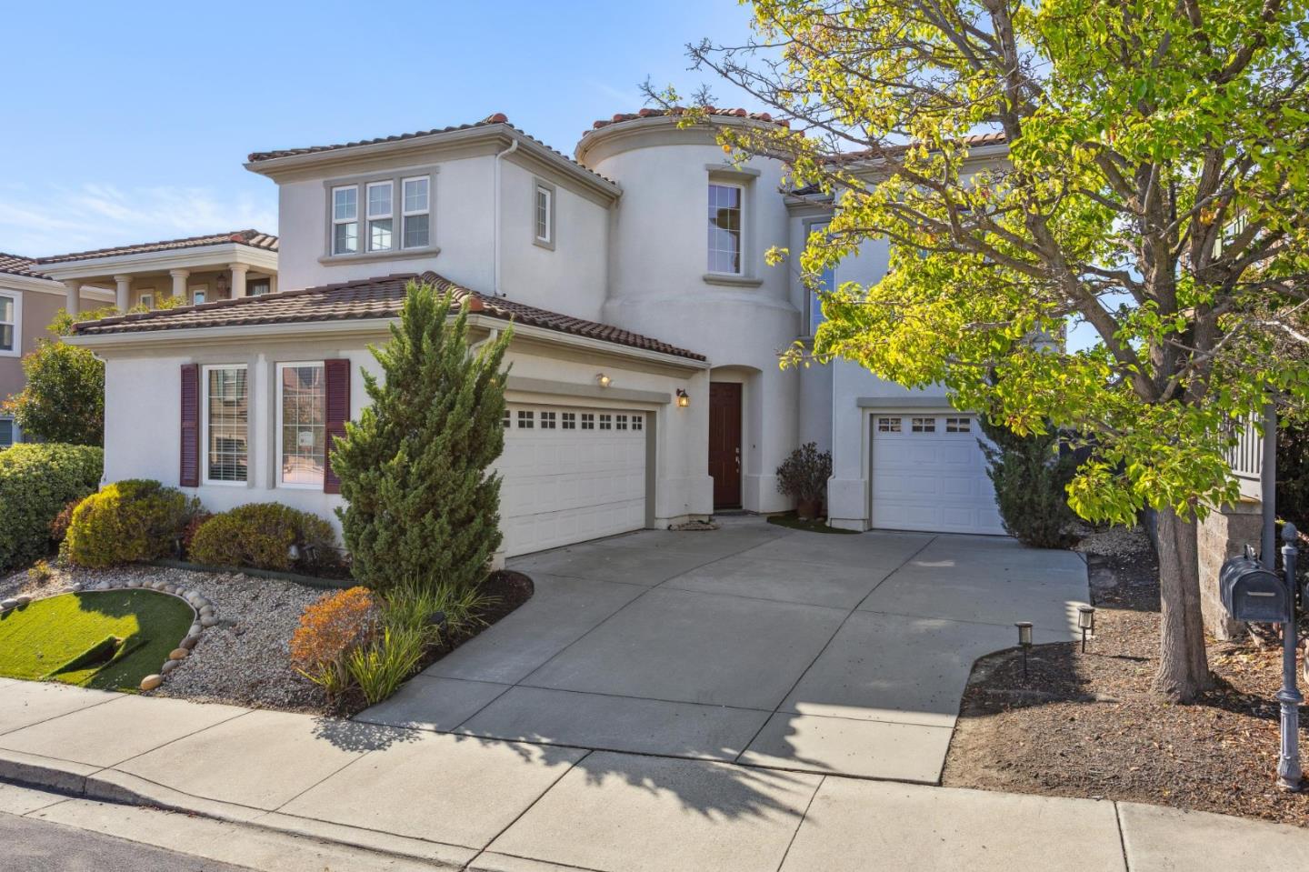 Detail Gallery Image 22 of 129 For 4986 Grayhawk Ct, Dublin,  CA 94568 - 5 Beds | 4/1 Baths