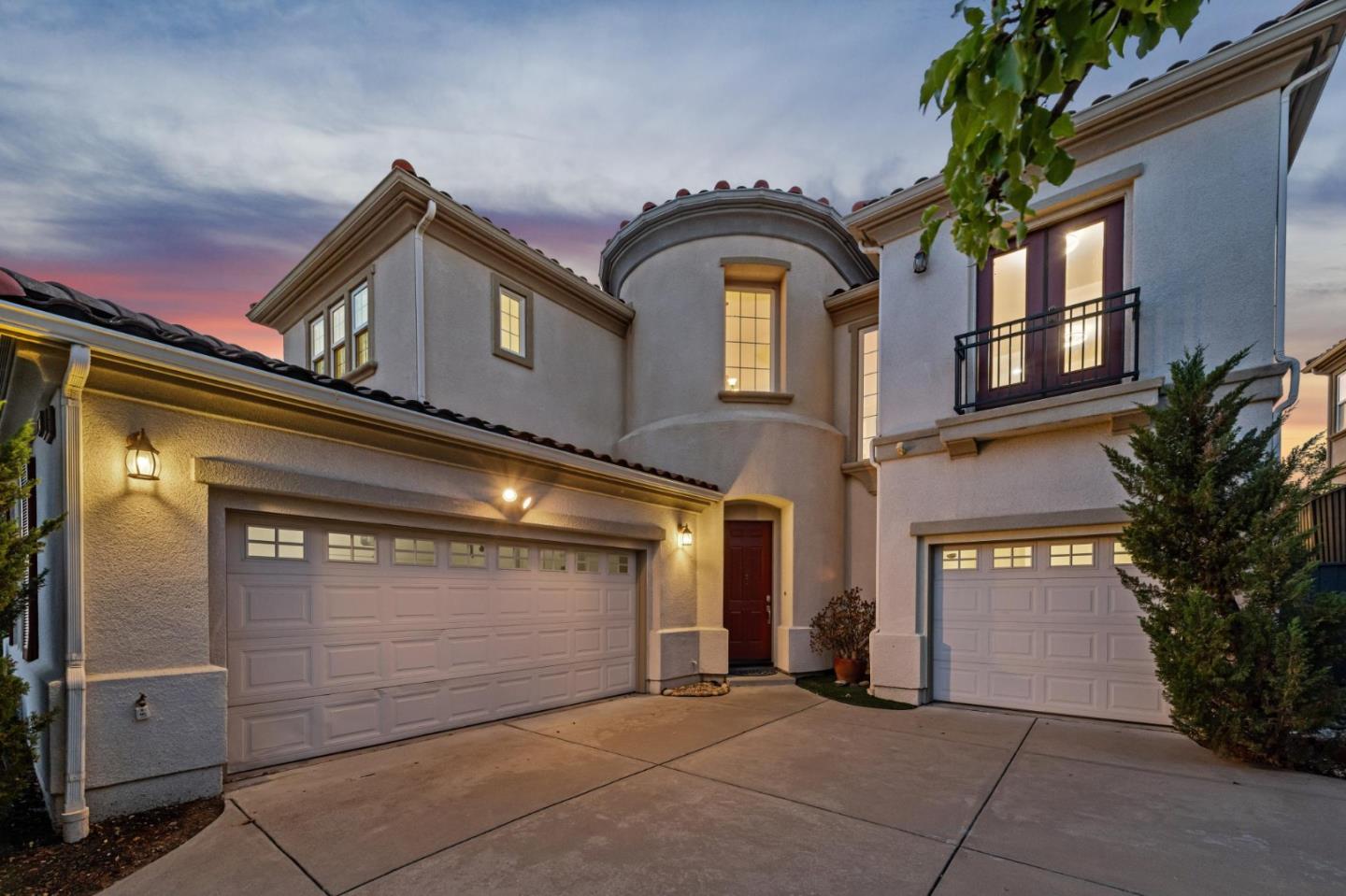 Detail Gallery Image 3 of 129 For 4986 Grayhawk Ct, Dublin,  CA 94568 - 5 Beds | 4/1 Baths