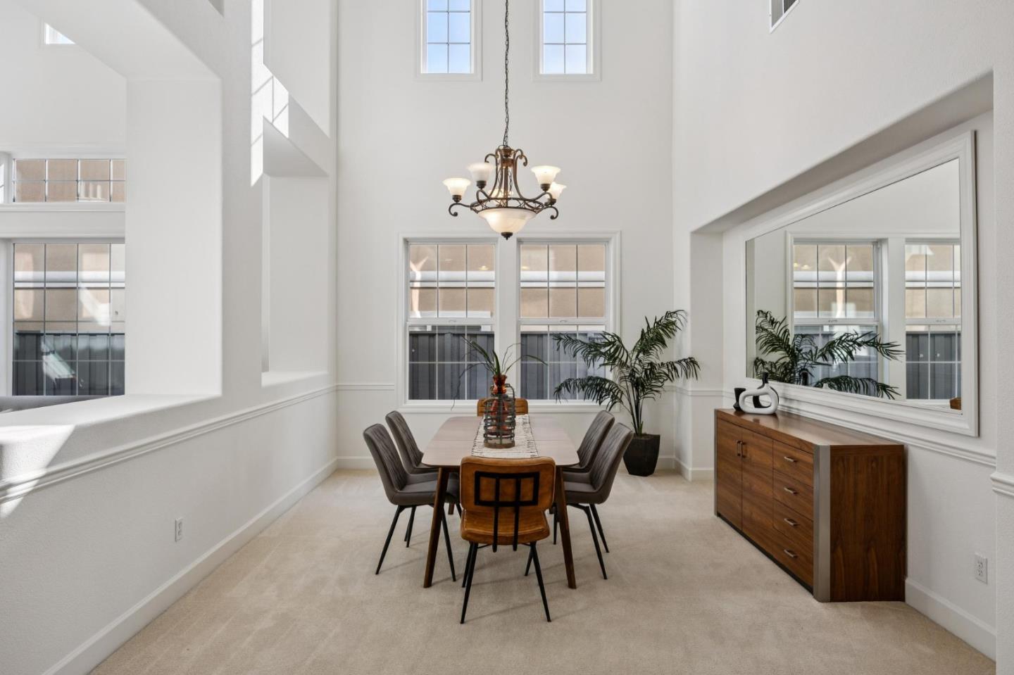 Detail Gallery Image 32 of 129 For 4986 Grayhawk Ct, Dublin,  CA 94568 - 5 Beds | 4/1 Baths