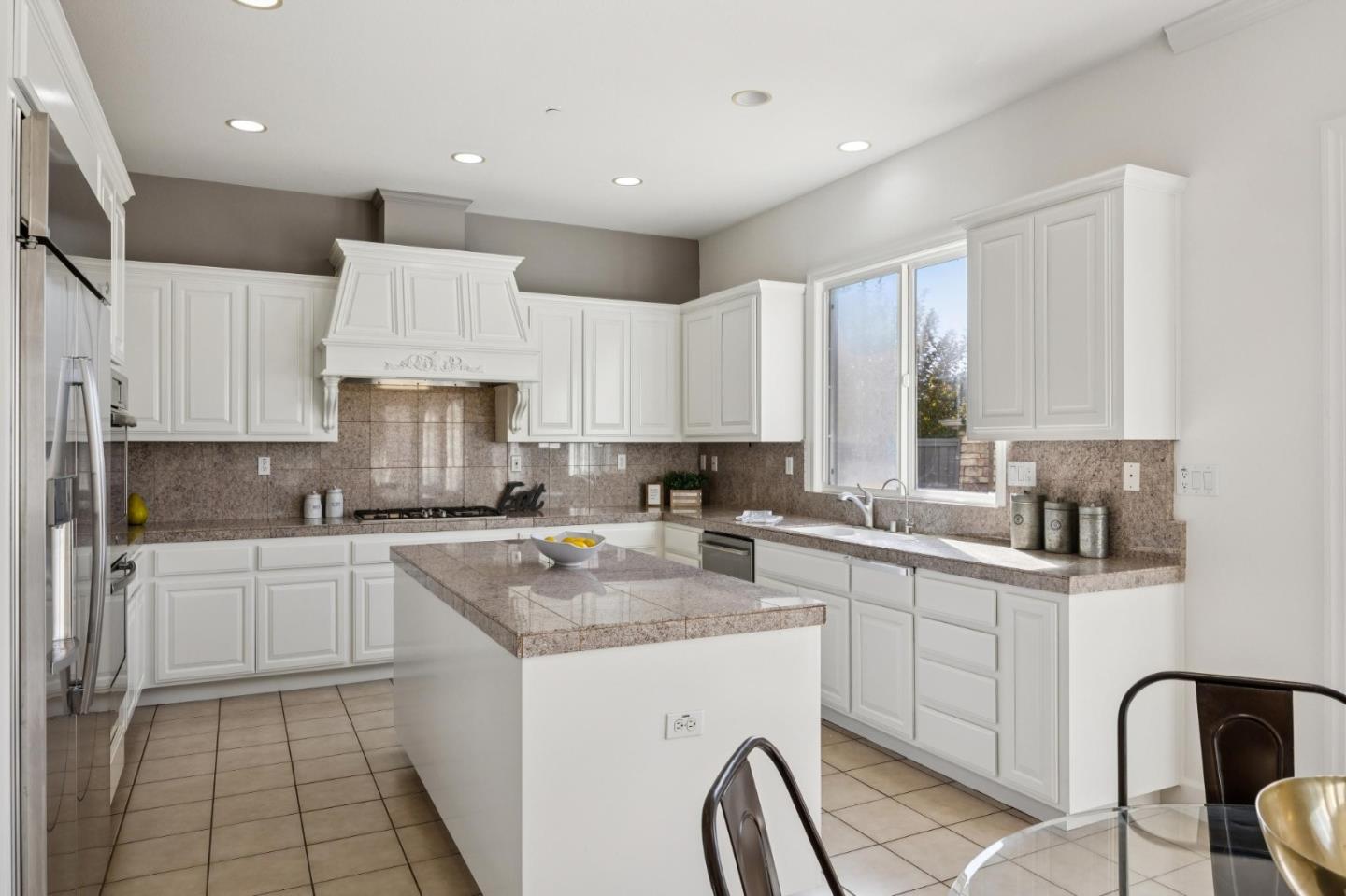 Detail Gallery Image 40 of 129 For 4986 Grayhawk Ct, Dublin,  CA 94568 - 5 Beds | 4/1 Baths