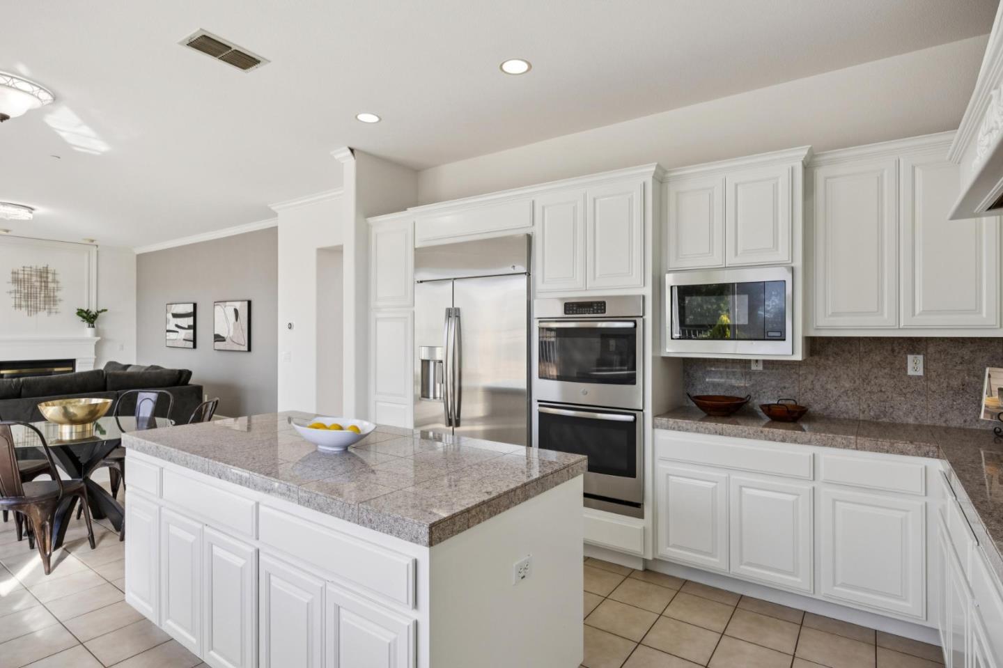 Detail Gallery Image 44 of 129 For 4986 Grayhawk Ct, Dublin,  CA 94568 - 5 Beds | 4/1 Baths