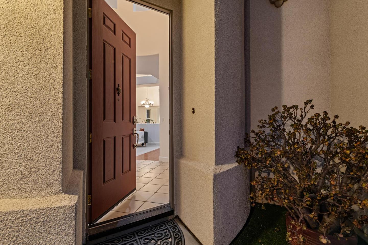 Detail Gallery Image 5 of 129 For 4986 Grayhawk Ct, Dublin,  CA 94568 - 5 Beds | 4/1 Baths