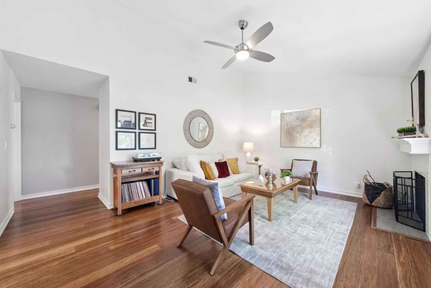 Detail Gallery Image 4 of 30 For 1027 Shenandoah Dr, San Jose,  CA 95125 - 3 Beds | 2 Baths