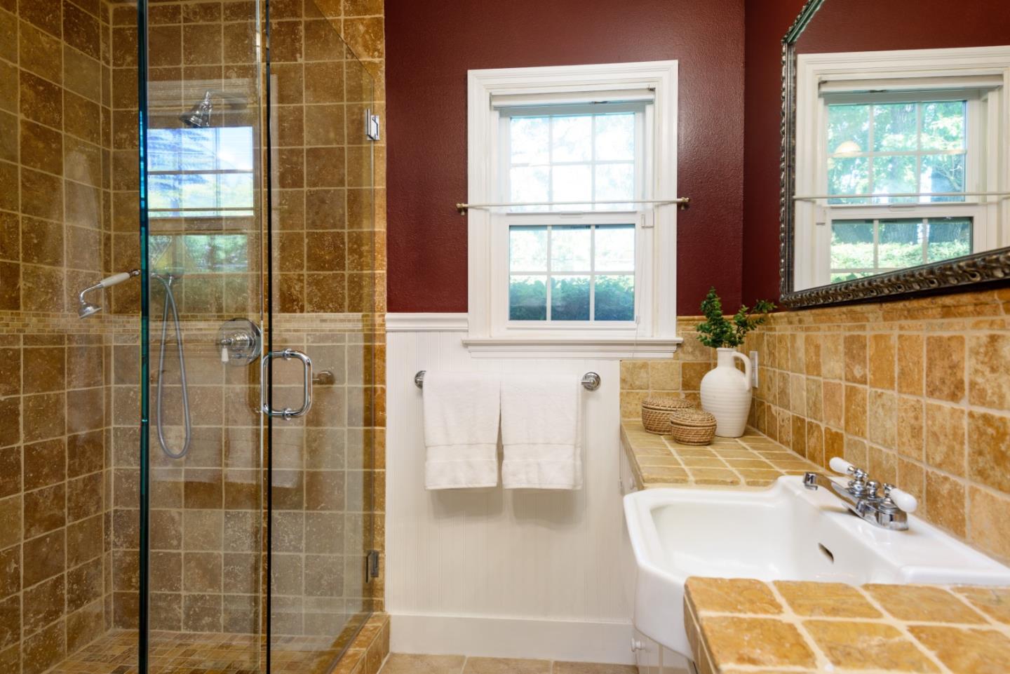 Detail Gallery Image 14 of 34 For 460 Olive St, Menlo Park,  CA 94025 - 3 Beds | 2 Baths