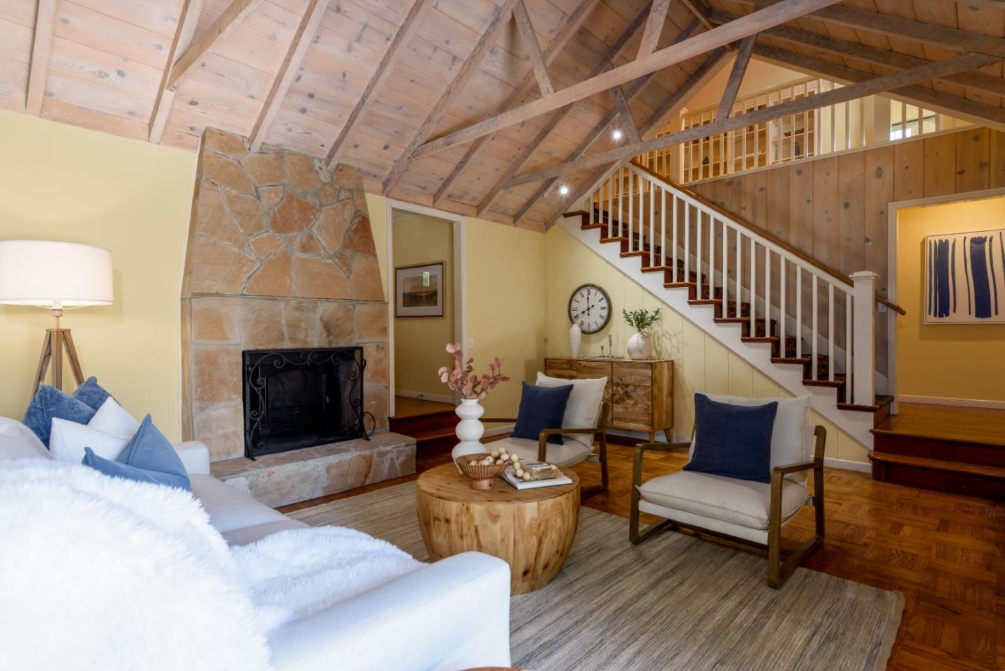 Detail Gallery Image 3 of 34 For 460 Olive St, Menlo Park,  CA 94025 - 3 Beds | 2 Baths