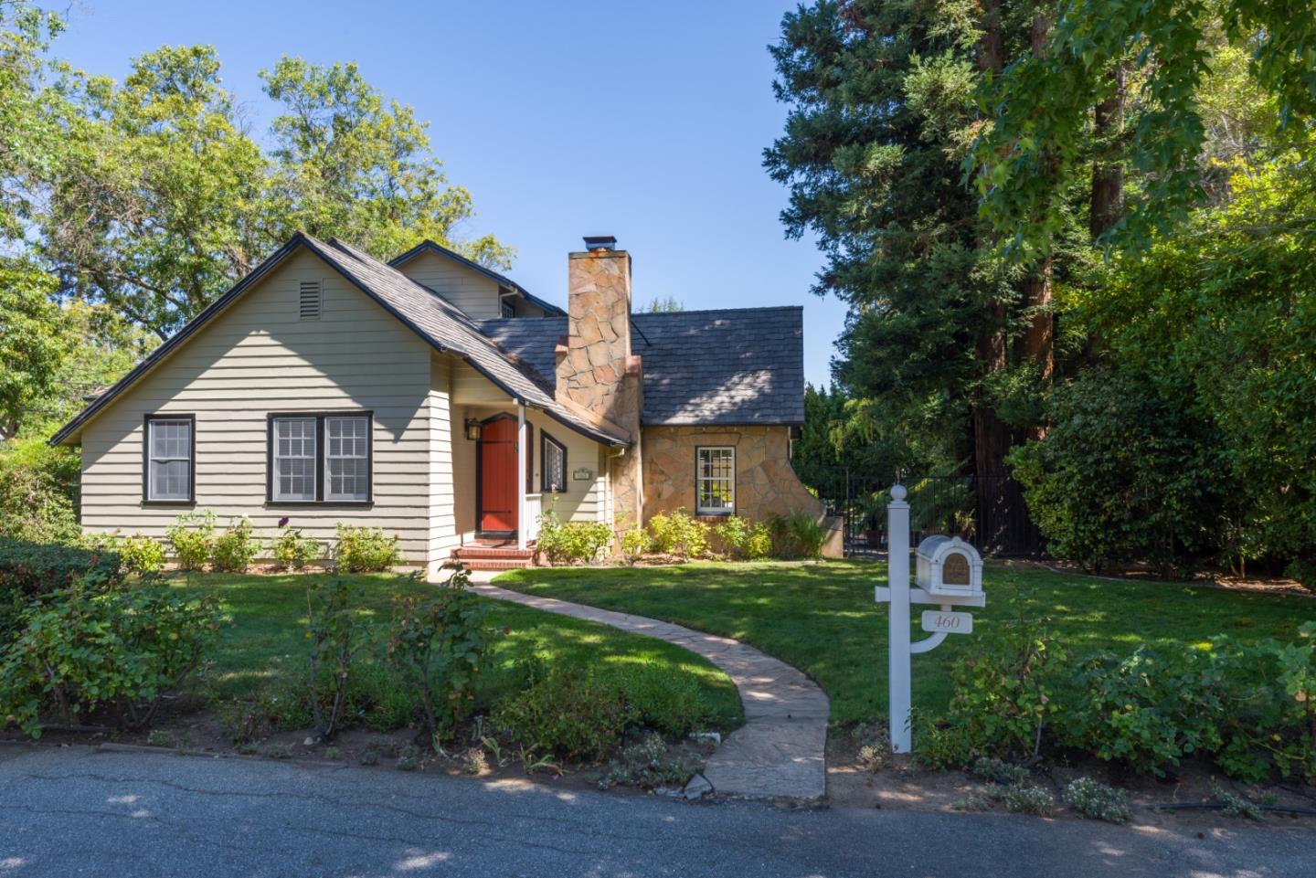 Detail Gallery Image 31 of 34 For 460 Olive St, Menlo Park,  CA 94025 - 3 Beds | 2 Baths