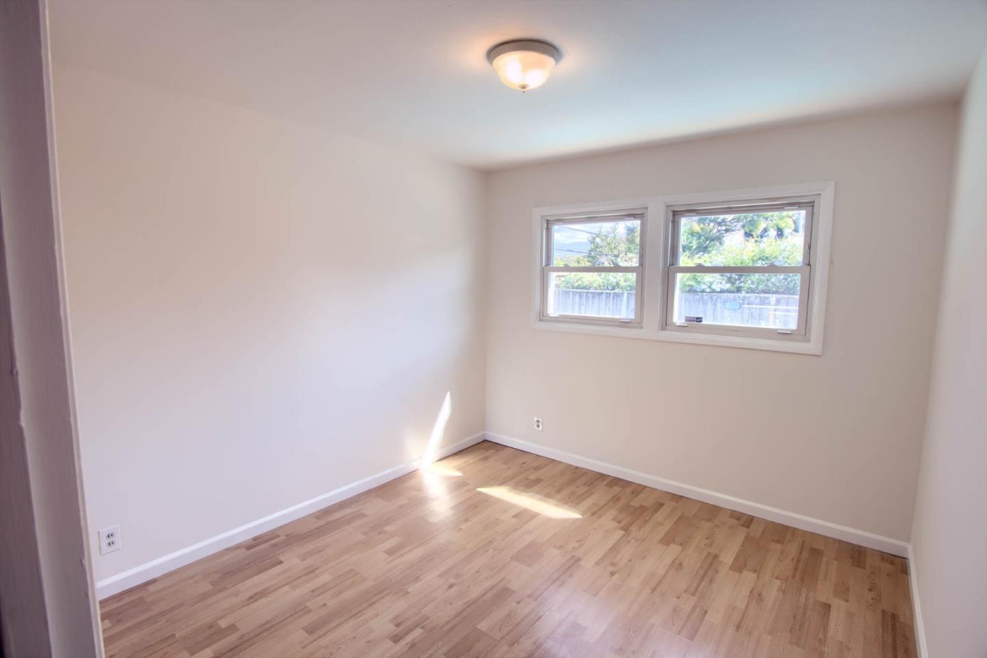 Detail Gallery Image 8 of 17 For 2212 Arleen Way, San Jose,  CA 95130 - 3 Beds | 1/1 Baths